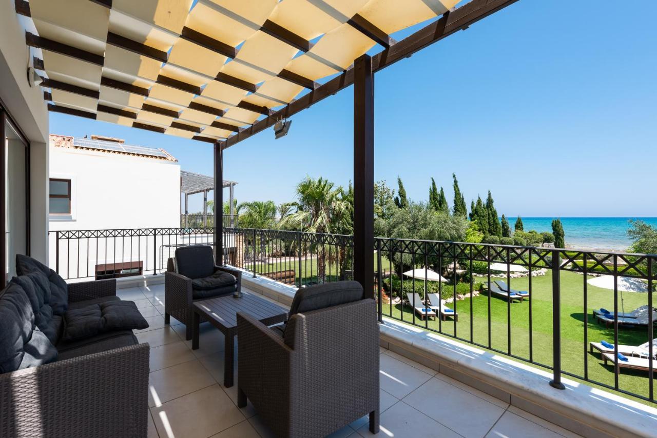 Sea Front Oceanus H3 By Ezoria Villas Ayia Napa Bagian luar foto