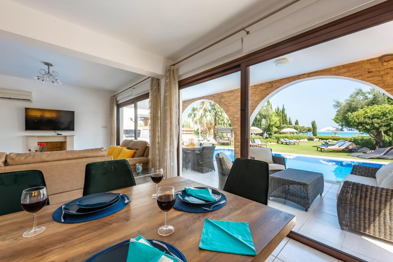 Sea Front Oceanus H3 By Ezoria Villas Ayia Napa Bagian luar foto